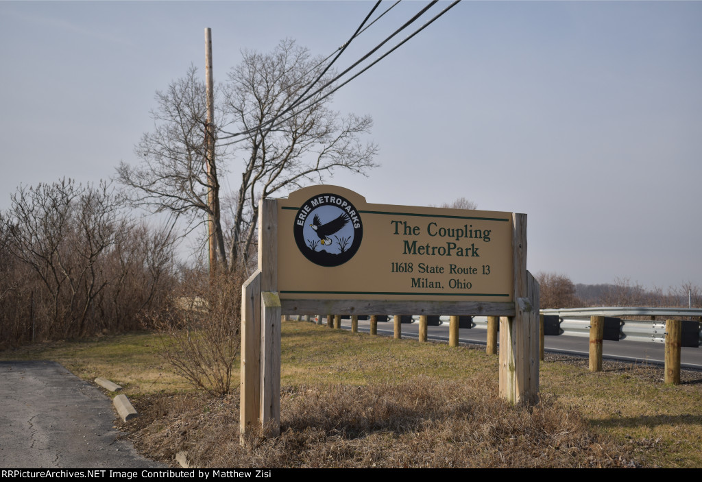 The Coupling MetroPark Sign